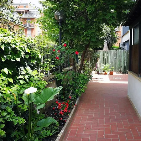 Апартаменты Lambertone, Cozy Flat In Rome, Aurelio Vatican *